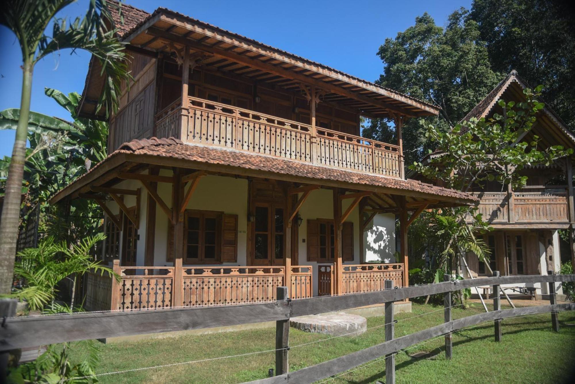 विला Salty Cowboy Luxury Kedungu